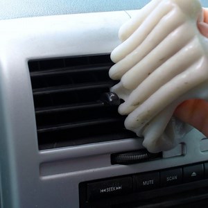 2.3M views · 2.3K reactions | Everyday cleaning tips and tricks! | MetDaan Makeup | Facebook