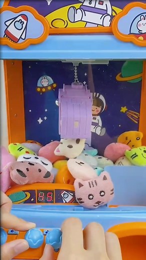 Claw machine today#foryou #creativetoys #uk #toys #diytoys #clawmachine