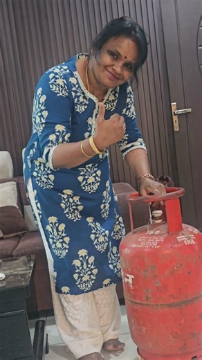 How to remove gas cylinder cap easily