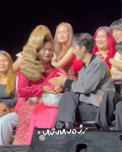 รดน้ำสังข์บนเวทีเลยหรอพี่!!!!FORCEBOOKMAFOX FUNTOPIA D2#ForceBookFanconD2