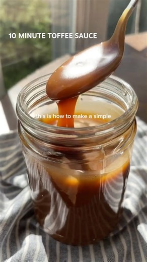 10 minute toffee sauce with only 4 ingredients!