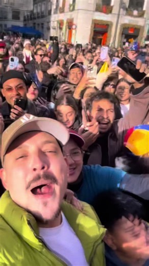 Shut up you clown (@shut_up_you_clown_)’s videos with original sound - Shut up you clown