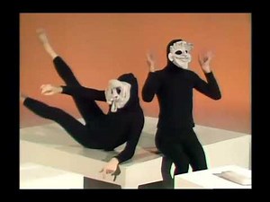 The Muppet Show - 124: Mummenschanz - “Clay Faces” (1977)