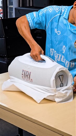 COOL & CLEANEST! JBL Boombox 4 WHITE Edition