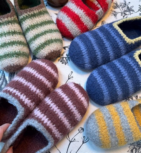 Crochet Felted Wool Slippers Jolly Stripes Slippers PDF Pattern - Etsy Canada