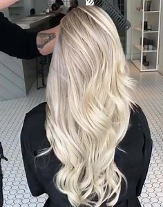 Say goodbye to brassy and unwanted yellow tones! DELUXE PRIME CHAMPAGNE BLONDE will Reconstruct the hair while providing Hydration and Elasticity! | TRUSS Professional USA