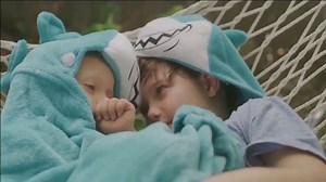 Comfy Critters TV Spot, 'Wearable Stuffed Animal'