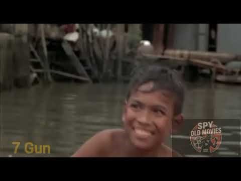 007: The Man with the Golden Gun : Roger Moore as a James Bond:007:James Bond :(1974)