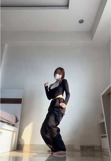 Apt Dance Challenge by Fanny Tan | Trending APTT APPT Video