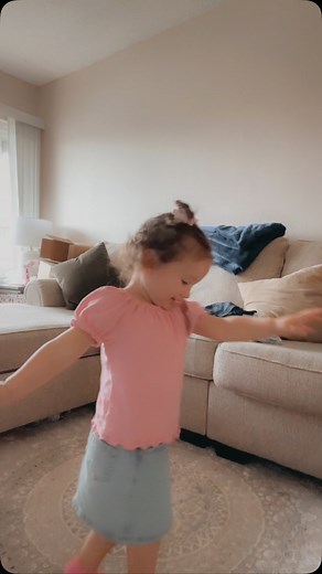 Leilani dancing at Sophia’s B-day party! 🥰🥰🥰 | Jane Rogers