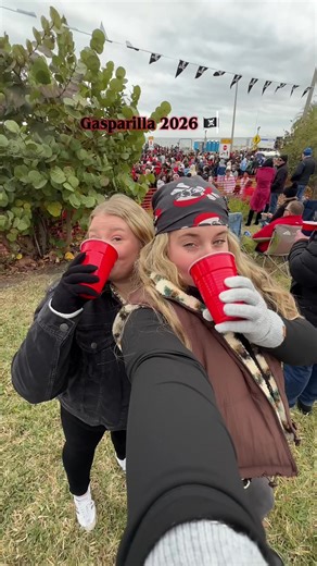 Favorite holiday in Tampa Bay even if it was the coldest one yet! 🏴‍☠️❤️ #gasparilla #gasparillatampa #tampabay