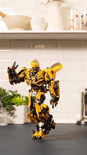 Bumble Bee just wanna Rock!🎸🚜