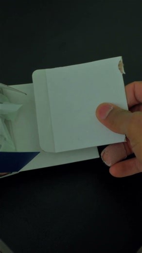 Unboxing a random speaker i bought from amazon.