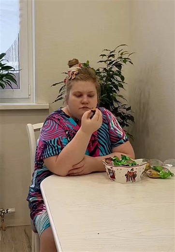 ВБ 402234401 Ozon 2209258825 С Новым годом и Рождеством! 🌲 Чистота - залог успеха ! А успех начинается с очищающей крем - пасты EASY CLEAN 👇🏻 🔹 Бережное очищение 🔹 Действует мгновенно 🔹 Новая усиленная формула 🔹 Для любых поверхностей 🔹 Защищает от повторного загрязнения 🔹 Базовое средство для уборки Изи Клин - это философия чистоты ! Реклама ООО «Маркетплейс Консалтинг» ИНН 5074071862 erid: 2W5zFJdNAet