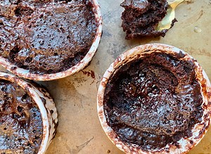 10-Minute Whole30 Chocolate Pudding Cakes