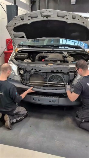 This sprinter van will look like new #mechanic #repair #mercedes #van #crash #diy #car #sprinter