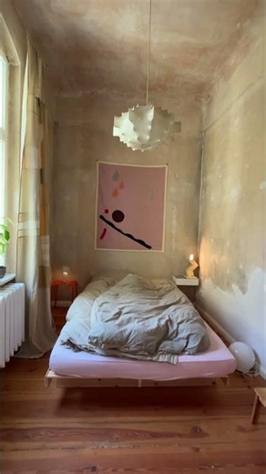 Altbau charm meets modern living: Hannah’s Berlin apartment 😍