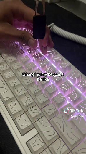 Transforming Mechanical Keyboards with New Keycaps