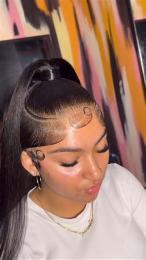 𝐁𝐀𝐑𝐁𝐈𝐄𝐇𝐀𝐈𝐑♡︎ on Instagram: "Transparent 🧈 Stylist - @goldnslayed_ #hairstylist #miamihairstylist #browardhairstylist #vendor #edges"