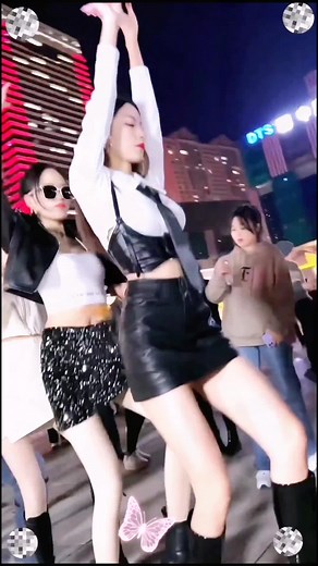 #blacktapeproject #blacktape#bodyart #bodytape #bodypaint #notbodypaint #tapefashion#thekingoftape #bikinimodel#beautiful #girl #model #giris #models#bikinimodels #bikini