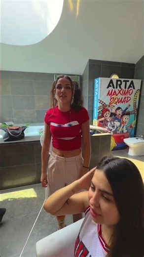 Las chicas con sus nuevas personalidades 😂