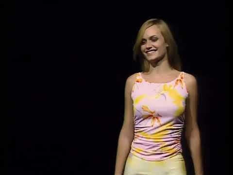 Gianni Versace women's spring summer 1999 fashion show