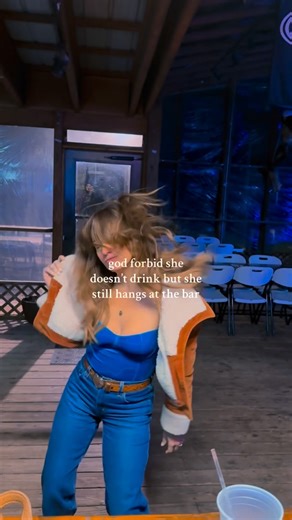 Margo Price on Instagram: "home for the holidaze 🫠 #holidaze #bartenderblues #nightmoves"