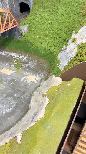 32 reactions | #model #trains #hoscaletrains #modeltrainlayout #hoscale #modelrailroad #hobby #appalachia #hobby #mountians #reel #dioramas #model | ANDY KON Trains | Facebook