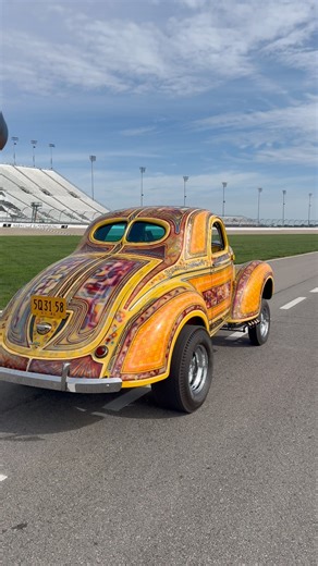 Photographing a Killer Willy’s Gasser on Pitroad during Nashville Goodguys #gasser #hotrod #willys #carshow | NotStock Photography