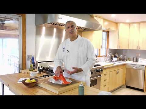 How to Cook Live Lobster : Chef Techniques