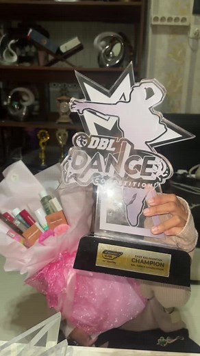 Yolie’s Dance Studio Champion 5x berturut-turut & Champion as DBL Dancer 2017 @Scarecrow Dance @dblplay @DBL Dance #dblsamarinda