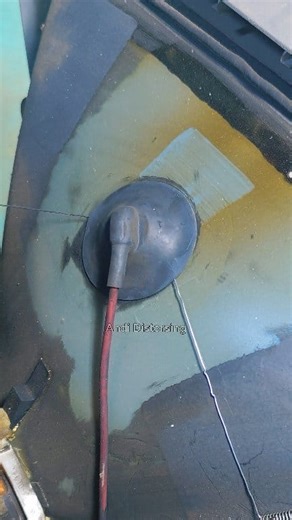 65K views · 2K reactions | The easy method to remove a flyback cap that most people don’t know. #howto #remove #cap #flyback #eht #tht #highvoltage #creative #ideas | Andi Distorsing | Facebook