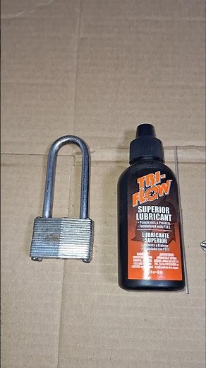 using TRI-FLOW to lubricate a bike lock #shorts #triflow #tri-flow