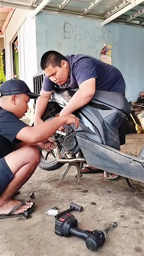 ya Alloh Luarkan lah sabar ku ini seluas lautan dan daratan 😆😆😆😆😭