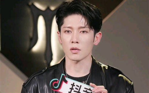 雅miyavi抖音大明星采访~分享最新从尤长靖 那里学到的中文：姜还是老的辣！