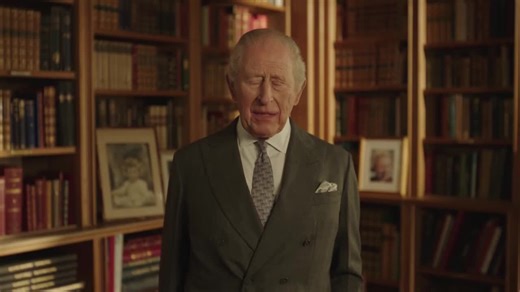 Charles III rend hommage à sa «chère maman» Elizabeth II, qui aurait eu 100 ans