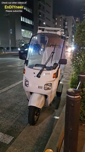 Honda Gyro Canopy in Japan