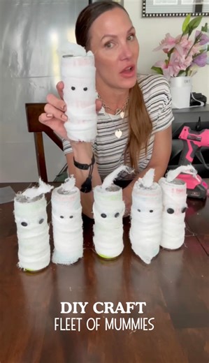 Mummified cuteness 👻🧻 #diycrafts #spookyseason #diyhalloween #halloweenvibes #easydiy | Small Town Me