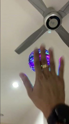 Flynova Pro Boomerang spinning 360° Rotating UFO ball drone