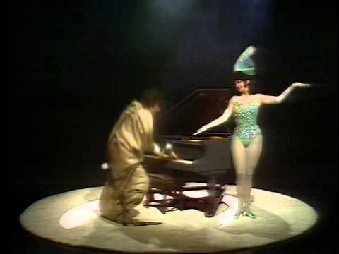 Monty Python: Bag Piano