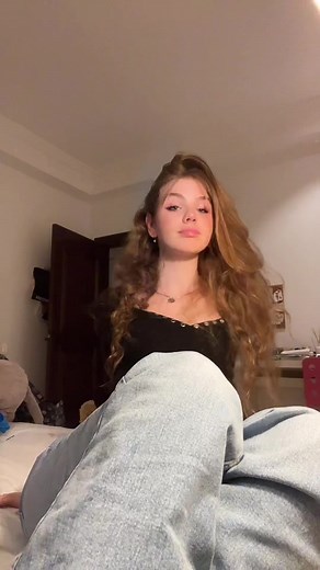 ‏why did i flip my hair so aggressively