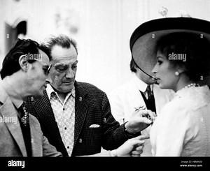 DEATH IN VENICE, Costume Designer Piero Tosi, Director Luchino Visconti, Silvana Mangano on set, 1971 Stock Photo - Alamy