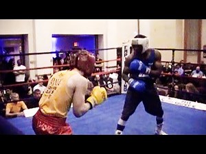 Golden Gloves Boxing : 1st. round TKO