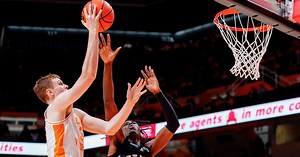 Former Tennessee forward Colin Coyne moves into graduate assistant role with Vols