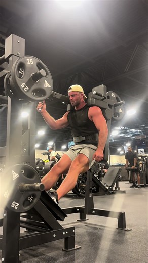 Pain is temporary results are forever ! 💯 Dm for coaching #gym #exercise #fitness #workout #fyp