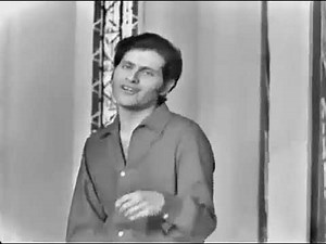 Joe Dassin - Excuse me lady (1967)