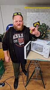 196K views · 415 reactions | Grape Plasma in a Microwave!  Amazing Experiment! | MuchBlast | Facebook