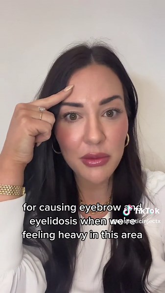 As an advanced nurse injector, I have extensive training and experience in the field of injectables. I have completed advanced courses and certifications, allowing me to have a deeper understanding of facial anatomy and the latest injection techniques. This expertise enables me to provide more precise and effective treatments with minimal risk of complications. I have a thorough understanding of the potential risks and side effects associated with injectable treatments. Each patient has unique f