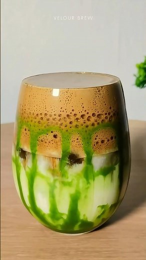 Whipped coffee with Matcha 💚☕💚 #coffee #recipe #cafe #coffeelover #coffeerecipe