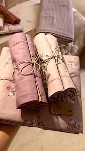 1.7K views · 1.4K reactions | Bringing our showroom to life 李 A little behind-the-scenes while setting up our Autumn bed linen collections 李 #home #behindthescenes #ᴍɪɴɪᴠʟᴏɢ #elegantinteriors #bedding #lingedemaison #paruredelit | لِحاف Lihaf | Facebook